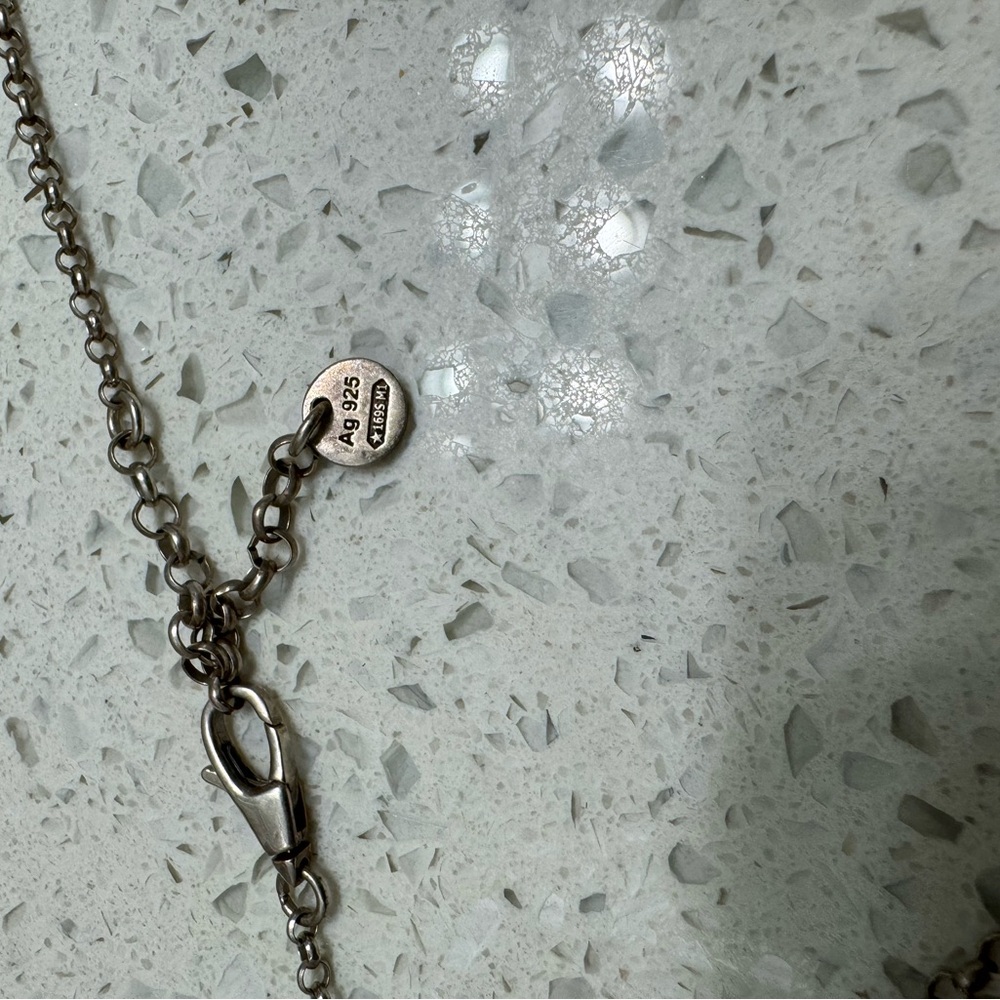 Gucci Blind for Love Necklace - Picture 5 of 13